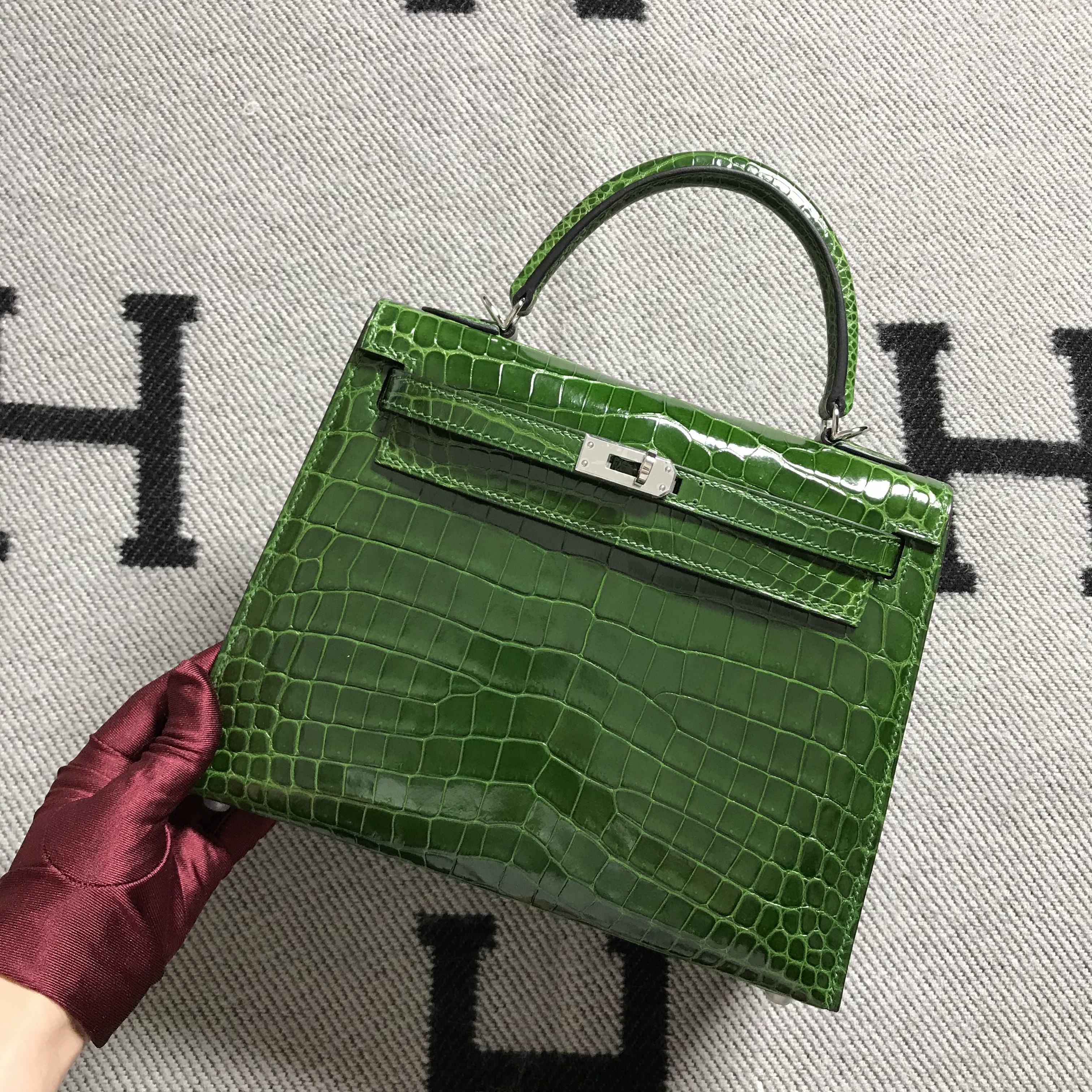 hermès(爱马仕)kelly 凯莉包 草绿色 银扣 25cm