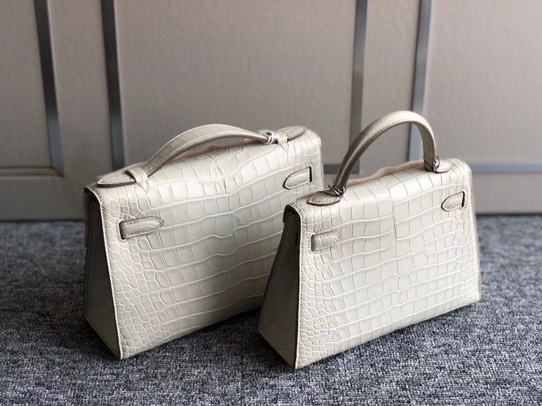 hermès(爱马仕)mini kelly pochette 22cm 雾面鳄鱼